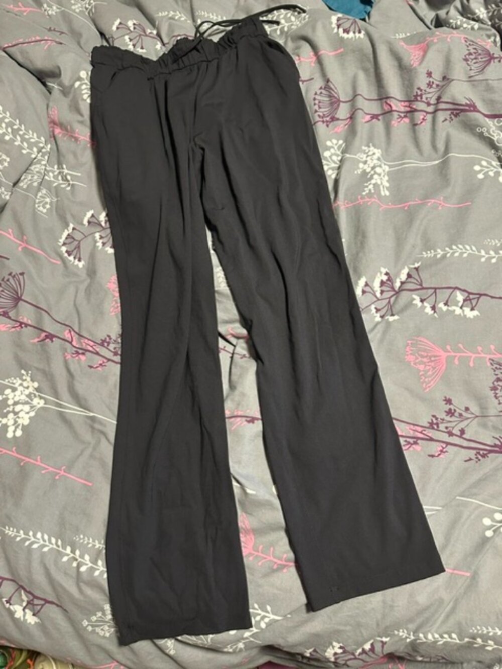 Lululemon size 10 Stretch HR Pants